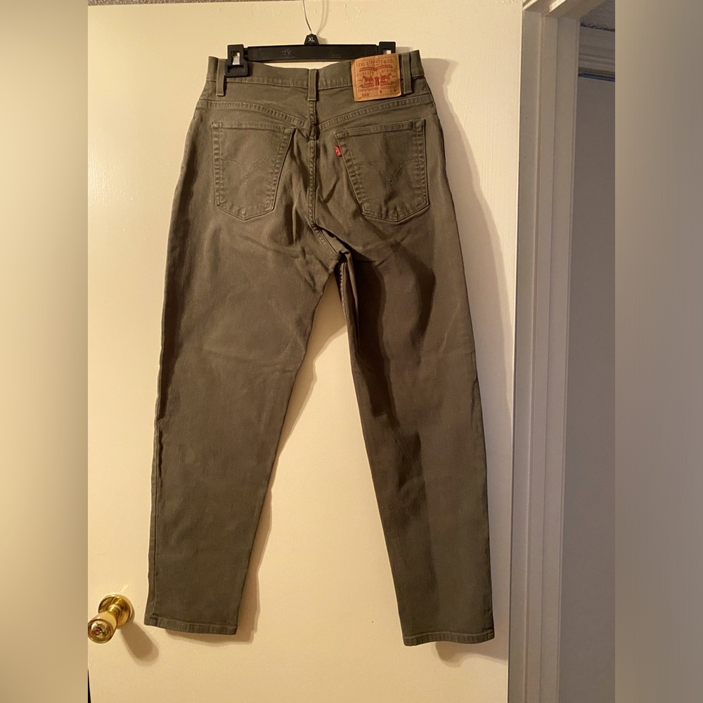 Levi’s 550 tapered relaxed cut Jean